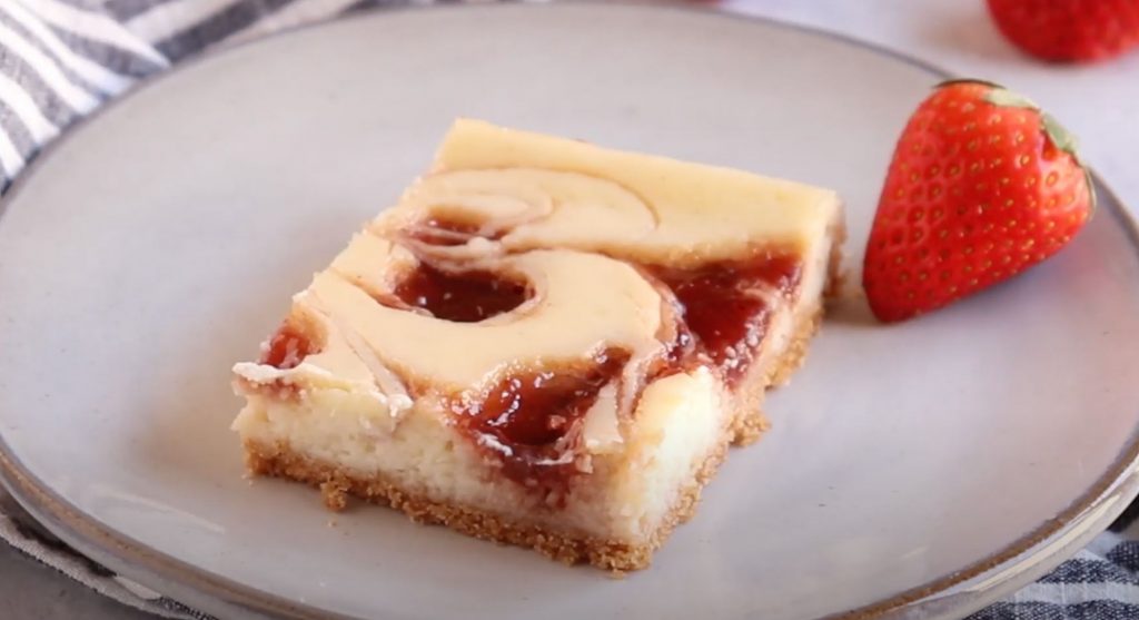 Strawberry Swirl Cheesecake Oatmeal Cookie Bars Recipe